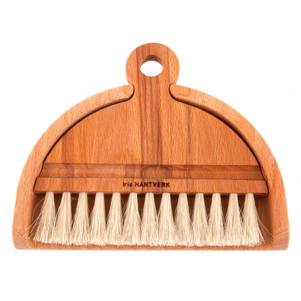 Horsehair dustpan with broom, beech
