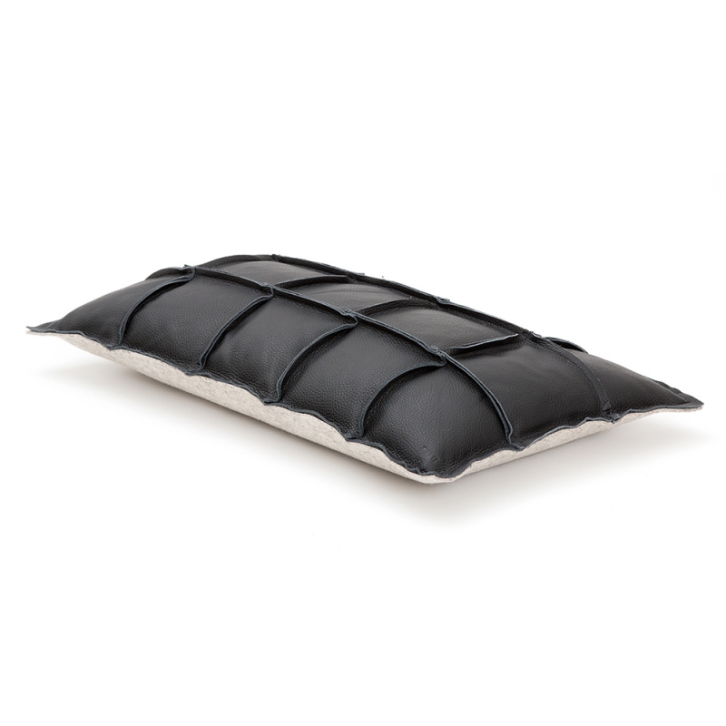 Väre cushion 37x60, leather-wool / black