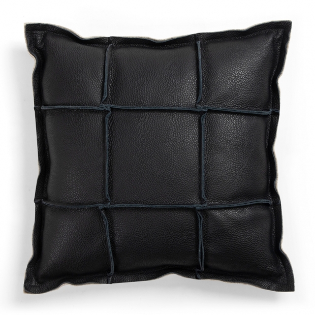 Väre cushion 45x45, leather-wool / black