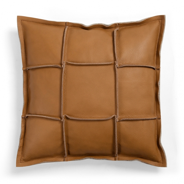 Väre cushion 45x45, leather-wool / brown