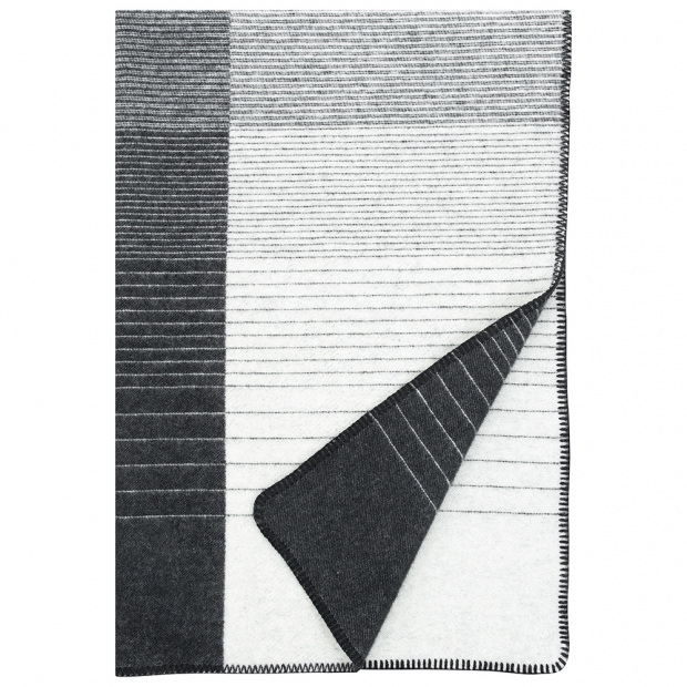 Wool blanket Kaamos 100x150, black / Finnsheep