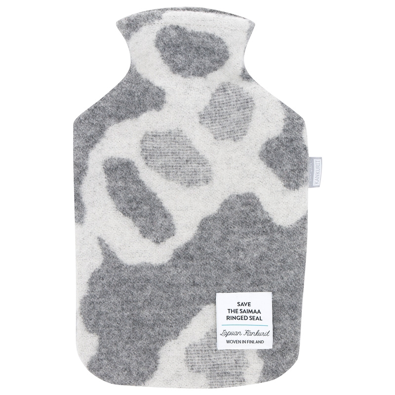 Saimaannorppa hot water bottle, grey-white
