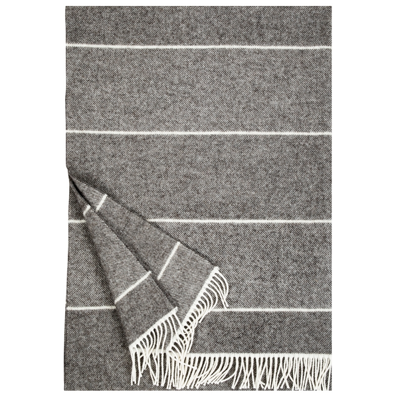 Wool blanket Aika 130x180, brown / Finnsheep