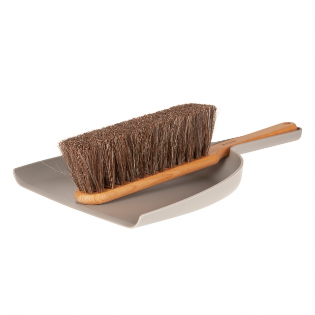 Horsehair dustpan with broom, beech/plastic